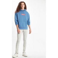Levi's Bluza Niebieski. Niebieskie bluzy męskie Levi's®, s, z nadrukiem, z bawełny, bez kołnierzyka, bez rękawów, bez kaptura. Za 309,95 zł.