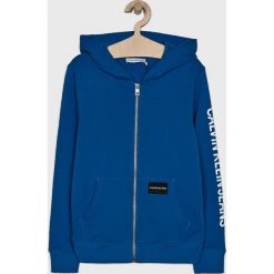 Calvin Klein Jeans - Bluza dziecięca 128-176 cm. Niebieskie bluzy chłopięce Calvin Klein Jeans, z nadrukiem, z bawełny, bez rękawów, z kapturem. Za 339,90 zł.