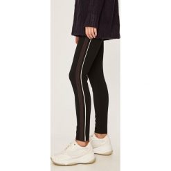 Answear - Legginsy. Czarne spodnie damskie ANSWEAR, s, bez wzorów, z wiskozy. W wyprzedaży za 59,90 zł.