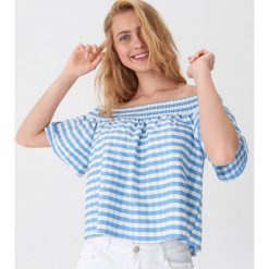 Bluzka off shoulder w kratkę vichy - Wielobarwny. Szare bluzki damskie House, s, w kratkę, bez kołnierzyka, bez rękawów. W wyprzedaży za 19,99 zł.