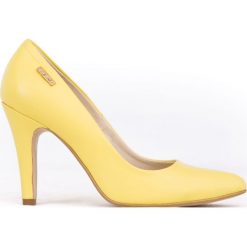 Szpilki - skóra naturalna - model 035 - kolor bananowy. Żółte czółenka damskie Zapato, na imprezę, z nadrukiem, ze skóry, eleganckie, na wysokim obcasie, na obcasie, bez zapięcia. W wyprzedaży za 179,40 zł.