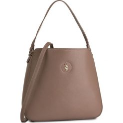 Torebka U.S. POLO ASSN. - Jones Hobo Bag BIUJE0663WVP Taupe. Pomarańczowe torebki klasyczne damskie U.S. Polo Assn., bez wzorów, ze skóry ekologicznej, eleganckie, bez dodatków. Za 279,00 zł.