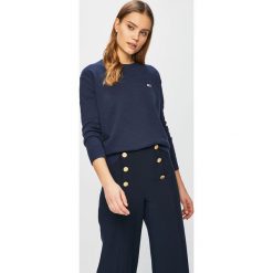 Tommy Jeans - Sweter. Niebieskie swetry klasyczne damskie marki Tommy Jeans, s, z bawełny, z okrągłym kołnierzem. Za 359,90 zł.