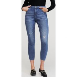 Jeansy push up - Niebieski. Niebieskie jeansy damskie Reserved. Za 79,99 zł.