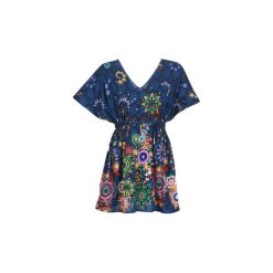 Sukienki krótkie Desigual HARVIR. Niebieskie sukienki damskie Desigual, xl, bez wzorów, bez kołnierzyka, z krótkim rękawem, krótkie, mini. Za 207,20 zł.