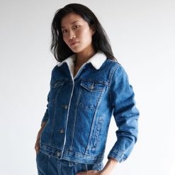 Kurtka jeansowa sherpa -. Kurtki damskie Sinsay, s, bez wzorów, z jeansu, bez kaptura. Za 119,99 zł.