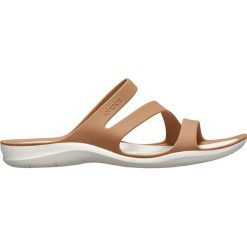 Crocs Swiftwater Sandal Bronze / Oyster Shoes 203998-81F (rozmiar 38-39). Brązowe kapcie damskie Crocs, bez wzorów, bez obcasa. W wyprzedaży za 126,00 zł.