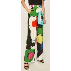 Desigual - Spodnie. Spodnie damskie Desigual, s, bez wzorów, z tkaniny. Za 549,90 zł.