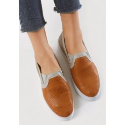 Brązowe Slip On Private. Pomarańczowe trampki i tenisówki damskie Born2be, bez wzorów, bez zapięcia. W wyprzedaży za 44,99 zł.