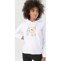 Biała Bluza Eshirtyse. Białe bluzy damskie Born2be, s, bez wzorów, bez rękawów, z kapturem. Za 69,99 zł.