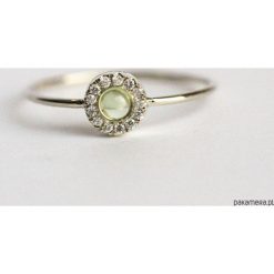 Zielony peridot i brylanty pierścionek złoty. Żółte pierścionki damskie Pakamera, z brylantem, złote. Za 1440,00 zł.