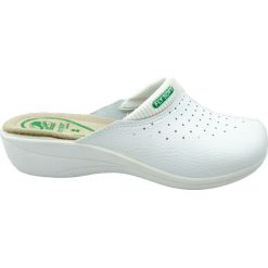 Saboty damskie FLY SOFT, Kolor biały. Białe klapki damskie Fly Soft, bez wzorów, bez obcasa. Za 59,99 zł.