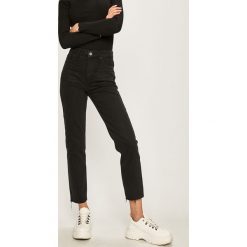Only - Jeansy Emily. Czarne jeansy damskie ONLY, z podwyższonym stanem. W wyprzedaży za 119,90 zł.