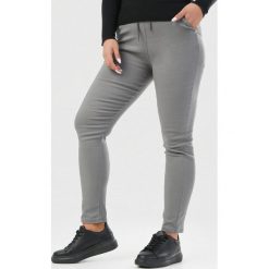 Ciemnoszare Spodnie Eshirienne. Szare spodnie damskie Born2be, xl, bez wzorów, z tkaniny. Za 69,99 zł.
