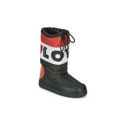 Śniegowce Love Moschino JA2415. Czarne śniegowce damskie Love Moschino, bez zapięcia. W wyprzedaży za 548,10 zł.
