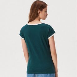 T-shirt z kontrastowymi lamówkami - Turkusowy. Niebieskie t-shirty damskie Sinsay, s, bez wzorów, z kontrastowym kołnierzykiem. Za 14,99 zł.