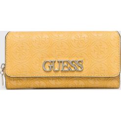 Guess Jeans - Portfel. Pomarańczowe portfele damskie Guess Jeans, z aplikacjami, z jeansu. Za 279,90 zł.