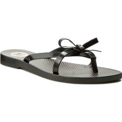 Japonki ZAXY - Fresh Top Fem 82089 Black 90081. Czarne klapki damskie Zaxy, bez wzorów, z tworzywa sztucznego, bez kołnierzyka. W wyprzedaży za 79,00 zł.