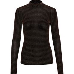 Koszulka "Zigy" w kolorze czerwono-czarnym. Czerwone koszulki damskie Kaffe, xl, w paski, ze stójką, bez rękawów. W wyprzedaży za 87,95 zł.