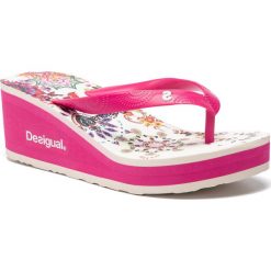 Japonki DESIGUAL - Shoes Lola Galactic 19SSHF18 3062. Różowe klapki damskie Desigual, bez wzorów, z tworzywa sztucznego, bez obcasa, na obcasie. W wyprzedaży za 119,00 zł.