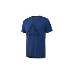 T-shirty z krótkim rękawem Reebok Sport Koszulka ACTIVCHILL Graphic Move. Niebieskie koszulki męskie Reebok Sport, s, bez wzorów, sportowe, bez kołnierzyka, z krótkim rękawem, krótkie. Za 169,00 zł.