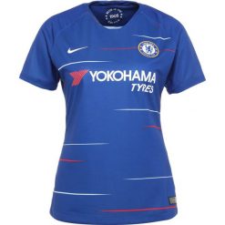 Nike Performance CHELSEA FC LONDON HOME Artykuły klubowe rush blue/white. Niebieskie bluzki sportowe damskie marki Nike Performance, l, bez wzorów, z poliesteru, bez kołnierzyka, bez rękawów, bez kaptura. Za 349,00 zł.
