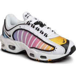 Buty NIKE - Air Max Tailwind IV CJ6534 115 White/Black/University Blue. Białe buty sportowe damskie Nike, bez wzorów, ze skóry, sportowe, nike air max. Za 699,00 zł.