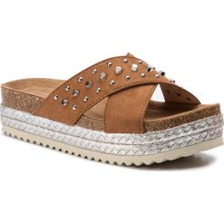 Espadryle XTI - 48829 Camel. Pomarańczowe espadryle damskie Xti, bez wzorów, ze skóry, bez obcasa. W wyprzedaży za 149,00 zł.