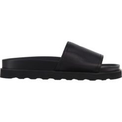 Gant Honolulu Kapcie Czarny. Czarne kapcie męskie GANT, ze skóry. Za 266,95 zł.