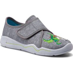 Kapcie SUPERFIT - 4-00298-20 S Grau. Szare sandały chłopięce marki Superfit, z tworzywa sztucznego, bez zapięcia. Za 149,00 zł.