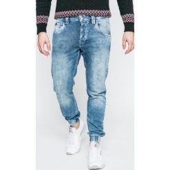 Pepe Jeans - Jeansy Gunnel. Niebieskie jeansy męskie z dziurami Pepe Jeans. W wyprzedaży za 269,90 zł.
