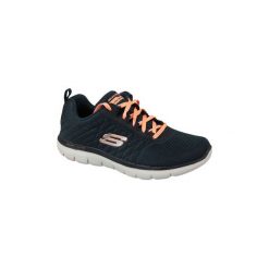 Buty Skechers Flex Advantage 2.0 52185-DKNV. Niebieskie trampki męskie Skechers, bez wzorów, bez zapięcia. Za 249,99 zł.