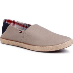 Espadryle TOMMY HILFIGER - Easy Summer Slip On FM0FM00569 Stone AEP. Brązowe espadryle męskie TOMMY HILFIGER, bez wzorów, z tworzywa sztucznego. Za 229,00 zł.