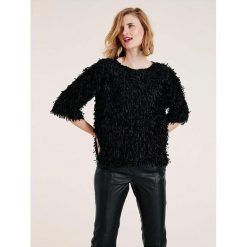 Sweter w kolorze czarnym. Czarne swetry damskie Heine, bez wzorów, bez rękawów, bez kaptura. W wyprzedaży za 87,95 zł.