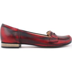 Baleriny lordsy - skóra naturalna - model 025 - kolor czarno-czerwony. Czerwone baleriny damskie Zapato, bez wzorów, z jeansu, eleganckie, na niskim obcasie, na obcasie. W wyprzedaży za 173,40 zł.