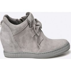 Buty sportowe damskie: CheBello – Buty