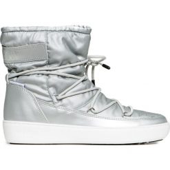Buty MOON BOOT PULSE NYLON PLUS WP Srebrny. Szare koturny damskie marki Moon Boot, bez obcasa, na koturnie, bez zapięcia. W wyprzedaży za 476,00 zł.