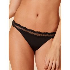 Figi tanga Simone Perele Confiance 12K710. Czerwone figi damskie Simone Pérèle, bez wzorów. Za 129,00 zł.