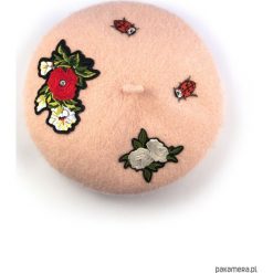 Beret Ladybug. Szare czapki damskie marki Pakamera, z wełny. Za 149,00 zł.