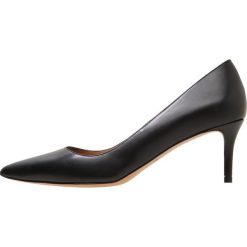 Pura Lopez Czółenka black. Czarne buty ślubne damskie Pura Lopez, z materiału. Za 889,00 zł.