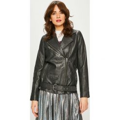 Pepe Jeans - Kurtka skórzana Pati. Szare kurtki damskie Pepe Jeans, s, w paski, z poliesteru, krótkie. W wyprzedaży za 549,90 zł.