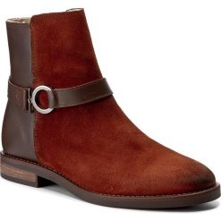 Botki MARC O'POLO - 708 14226001 311 Brandy 723. Brązowe botki damskie skórzane marki Marc O'Polo. W wyprzedaży za 419,00 zł.