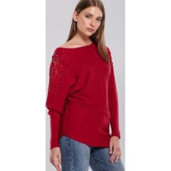 Bordowy Sweter Holland. Czerwone swetry damskie Renee, s, bez wzorów, klasyczne, bez rękawów, długie, bez kaptura. Za 79,99 zł.