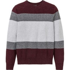 Sweter z bawełny z recylingu bonprix szaro-bordowy. Szare swetry męskie bonprix, s, bez wzorów, z bawełny, z okrągłym kołnierzem, bez kaptura. Za 74,99 zł.
