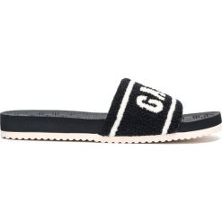 Gant Plagepool Kapcie Czarny. Czarne kapcie damskie GANT, z materiału. Za 175,95 zł.