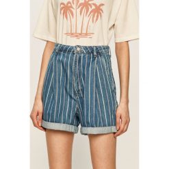 Pepe Jeans - Szorty jeansowe Aurora Archive. Niebieskie szorty damskie Pepe Jeans, bez wzorów, z bawełny, casualowe, z podwyższonym stanem. W wyprzedaży za 199,90 zł.