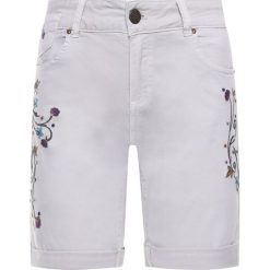 Szorty jeansowe Desigual Pant Virtu 20SWPN20. Brązowe szorty damskie Desigual, bez wzorów, z elastanu. Za 349,00 zł.