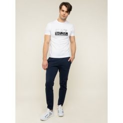 Spodnie dresowe EA7 Emporio Armani 6GPP77 PJ07Z 1554. Niebieskie jeansy męskie EA7 Emporio Armani, xl, bez wzorów. W wyprzedaży za 339,00 zł.