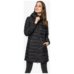 Feewear Płaszcz Nice , czarny, rozmiar S. Czarne płaszcze damskie Feewear, na zimę, s, bez wzorów, z poliesteru. W wyprzedaży za 183,99 zł.
