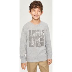 Bluza z nadrukiem - Jasny szary. Szare bluzy męskie Reserved, s, z nadrukiem, bez kołnierzyka, bez rękawów, bez kaptura. Za 139,99 zł.